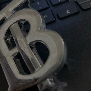 Meet your Posher, Emanuel